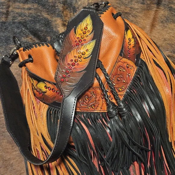 Wild Horse Leather Co Mini Kacy Bucket Bag - Picture 3 of 5